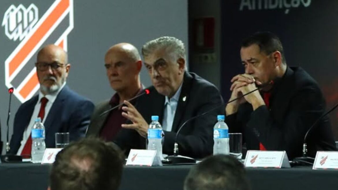 athletico-fez-manobra-para-definir-novo-vice-de-petraglia