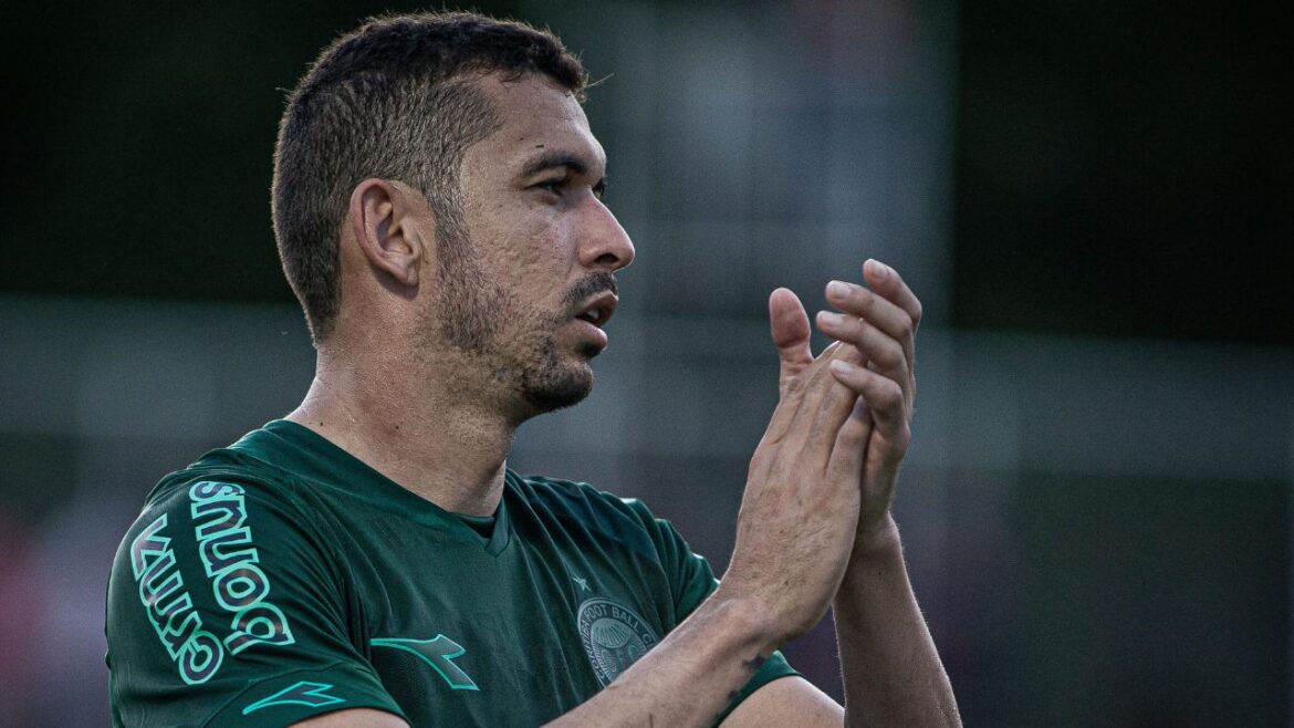 zagueiro-elege-time-da-serie-a-como-inspiracao-para-o-coritiba