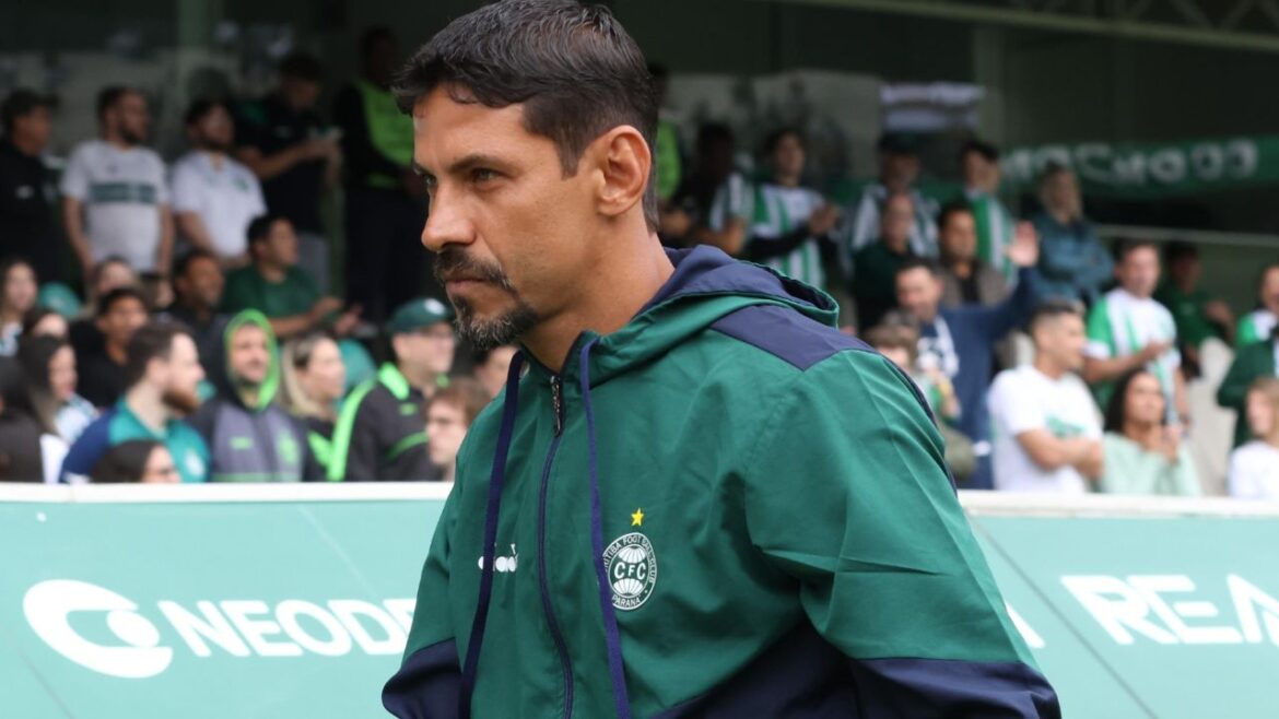 coritiba-muda-tecnico-do-sub-20-apos-tropecos-na-serie-b