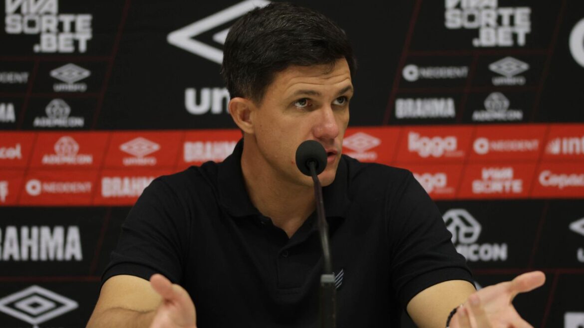 barbieri-mexeu-e-remexeu-no-fraco-time-do-athletico-e-foi-vaiado-no-final