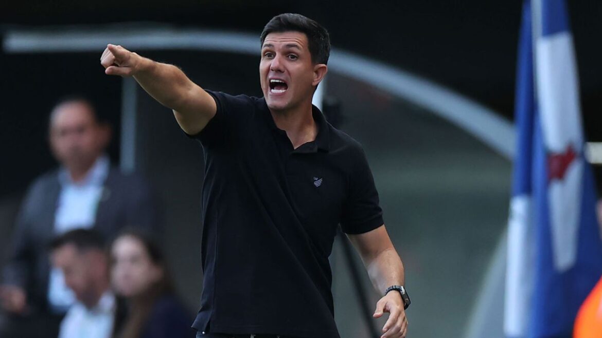 barbieri-responde-sobre-permanencia-no-athletico:-“seguranca-e-ilusoria”