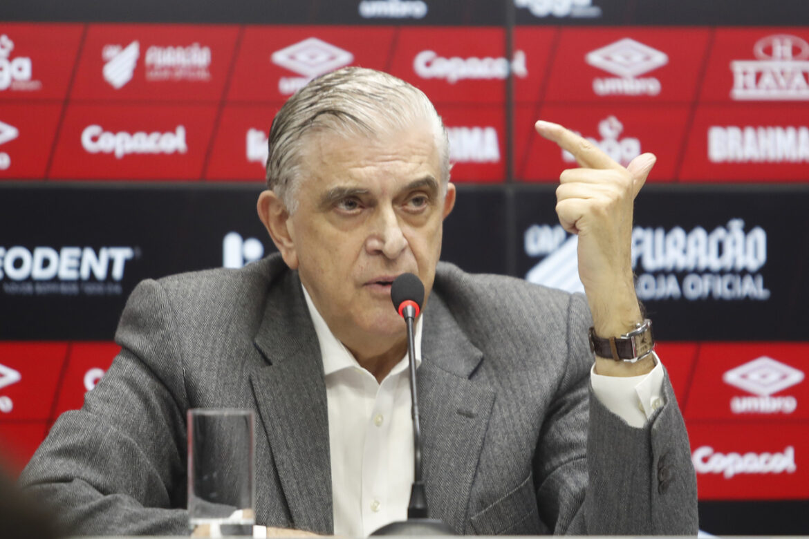 “os-pulhas”-veem-o-athletico-empatar-com-o-brusque.-e-logo-virao-os-otarios