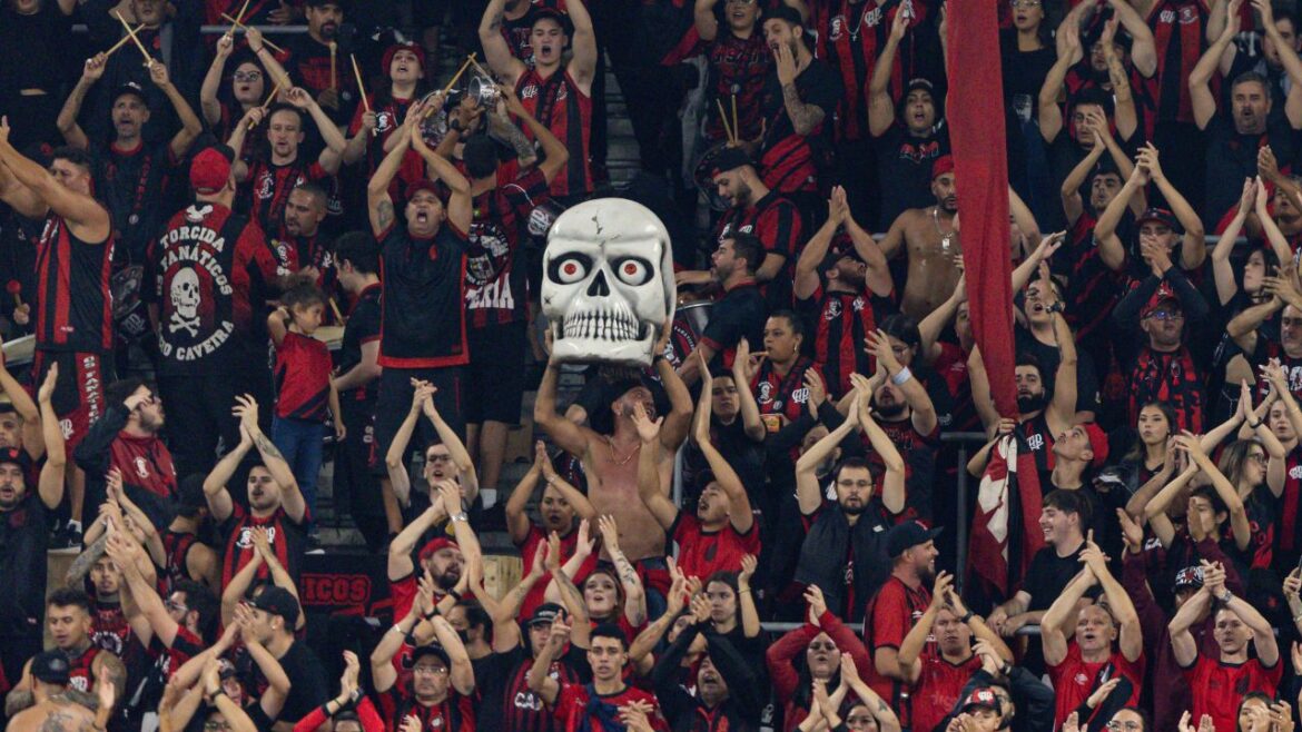 surge-a-associacao-“nosso-atletico”,-um-poder-paralelo-no-athletico