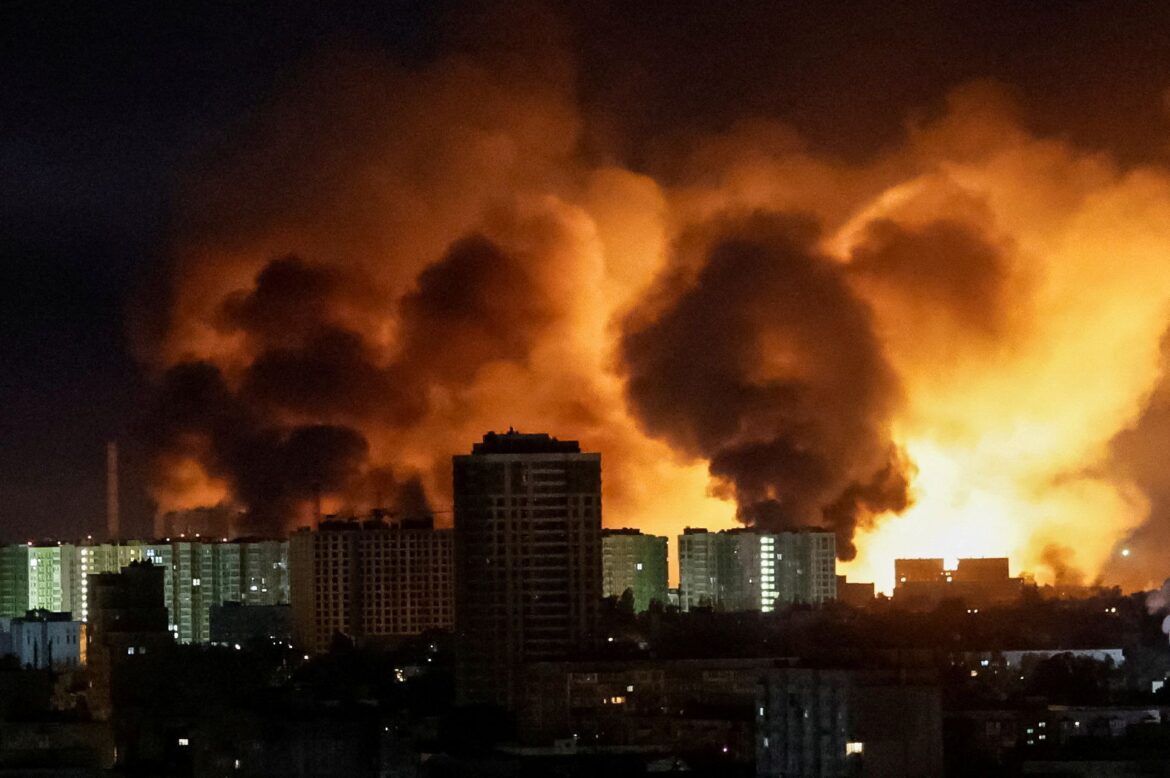 ao-menos-13-pessoas-morreram-em-ultimo-ataque-da-russia-a-ucrania