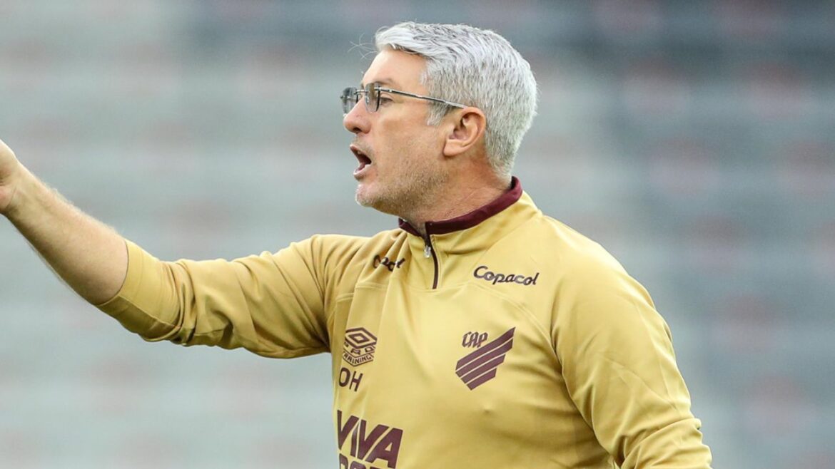 athletico-encara-o-athletic-com-estreia-de-tecnico;-veja-provaveis-escalacoes