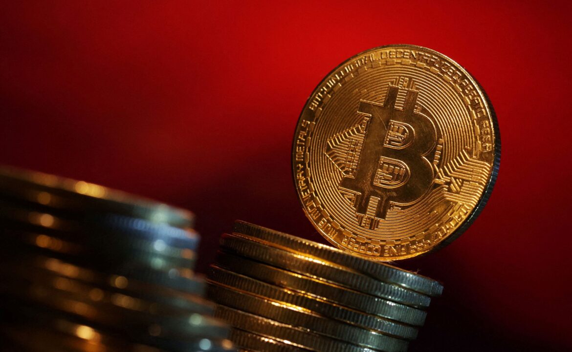 bitcoin-cai-abaixo-de-us$-105-mil-com-tensao-eua-china
