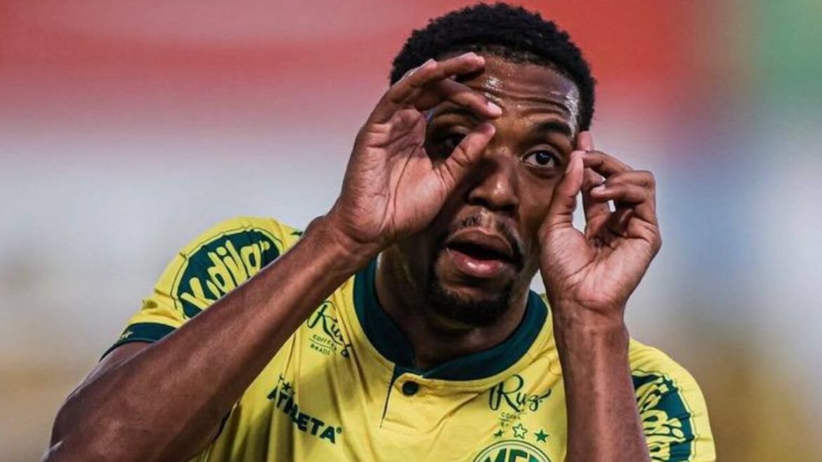 coritiba-confirma-contratacao-do-atacante-iury-castilho,-ex-mirassol