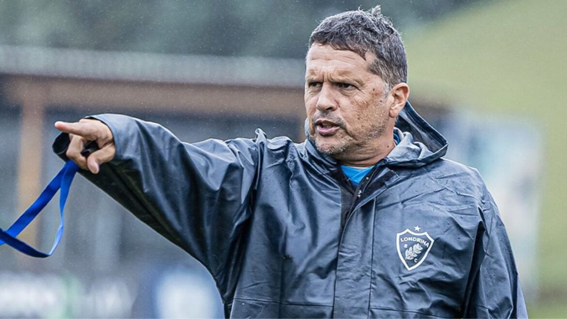 londrina-perde-tecnico-para-adversario-de-athletico-e-coritiba-na-serie-b