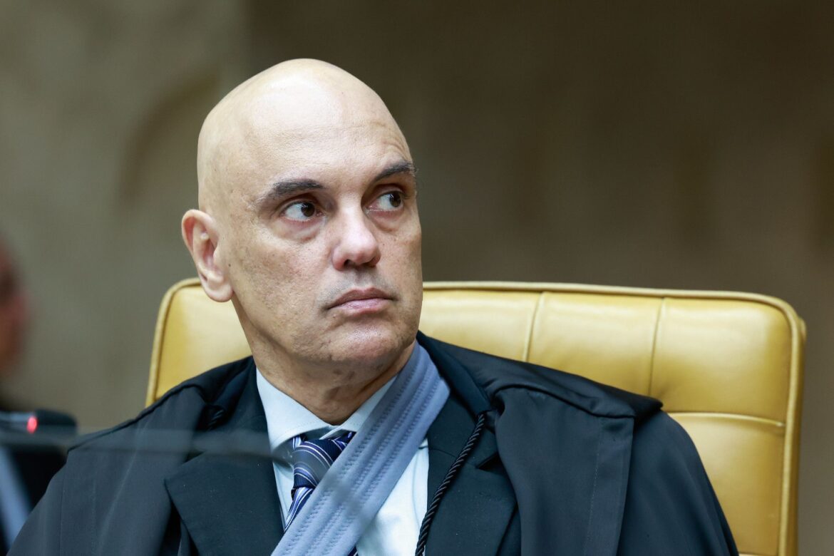 moraes-vota-para-manter-prisao-de-mulher-que-escreveu-“perdeu,-mane”-no-stf