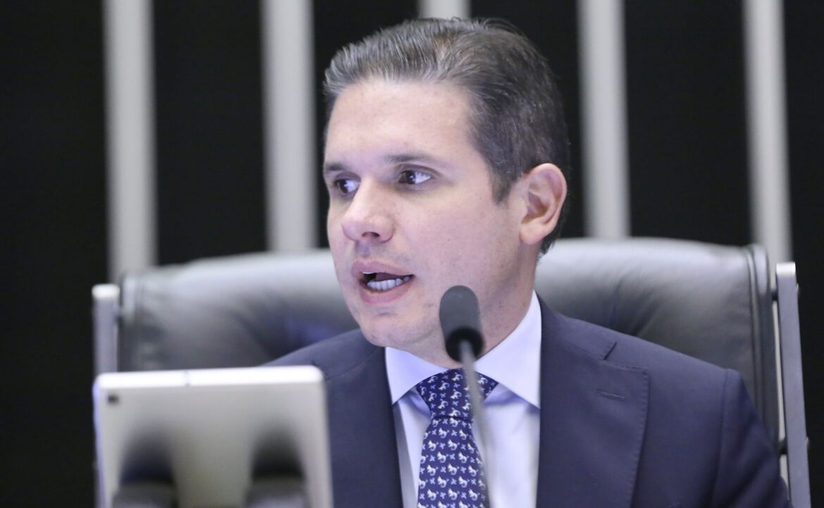 nao-estou-a-frente-da-camara-para-atender-a-projeto-politico,-diz-hugo