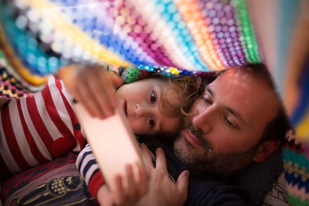 saude-mental-do-pai-influencia-no-desenvolvimento-dos-filhos,-diz-estudo