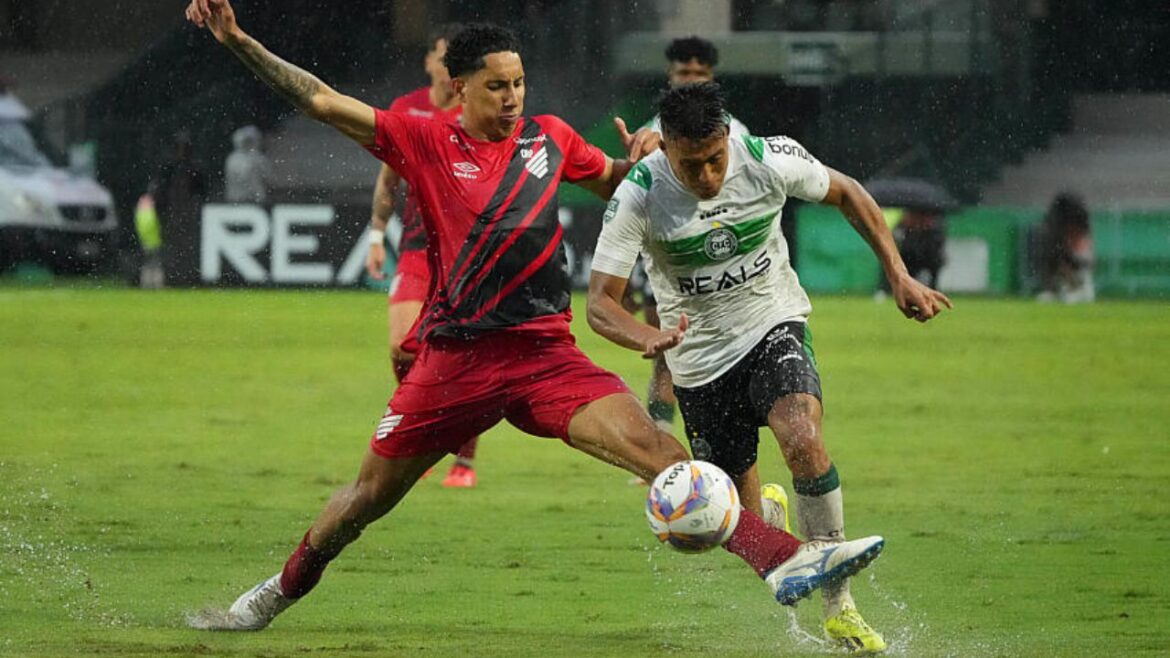 athletico-x-coritiba:-casas-de-apostas-definem-o-favorito-do-classico-atletiba