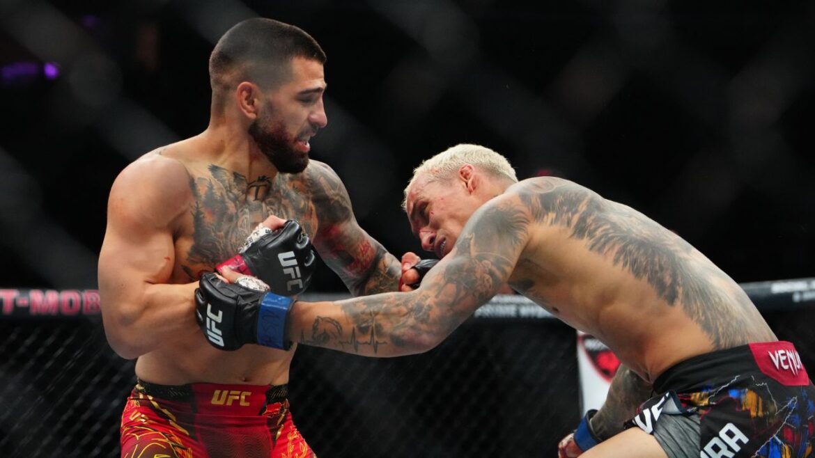 ufc-317:-charles-do-bronx-e-nocauteado-por-ilia-topuria-e-deixa-cinturao-escapar