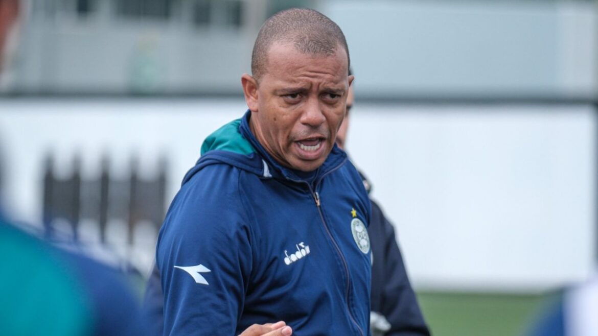ex-lateral,-william-matheus-assume-cargo-no-coritiba
