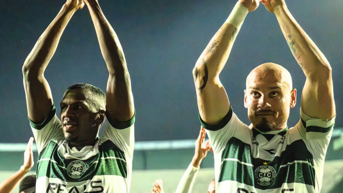 coritiba-mexe-na-dupla-de-zaga-que-ainda-nao-levou-gol-na-serie-b