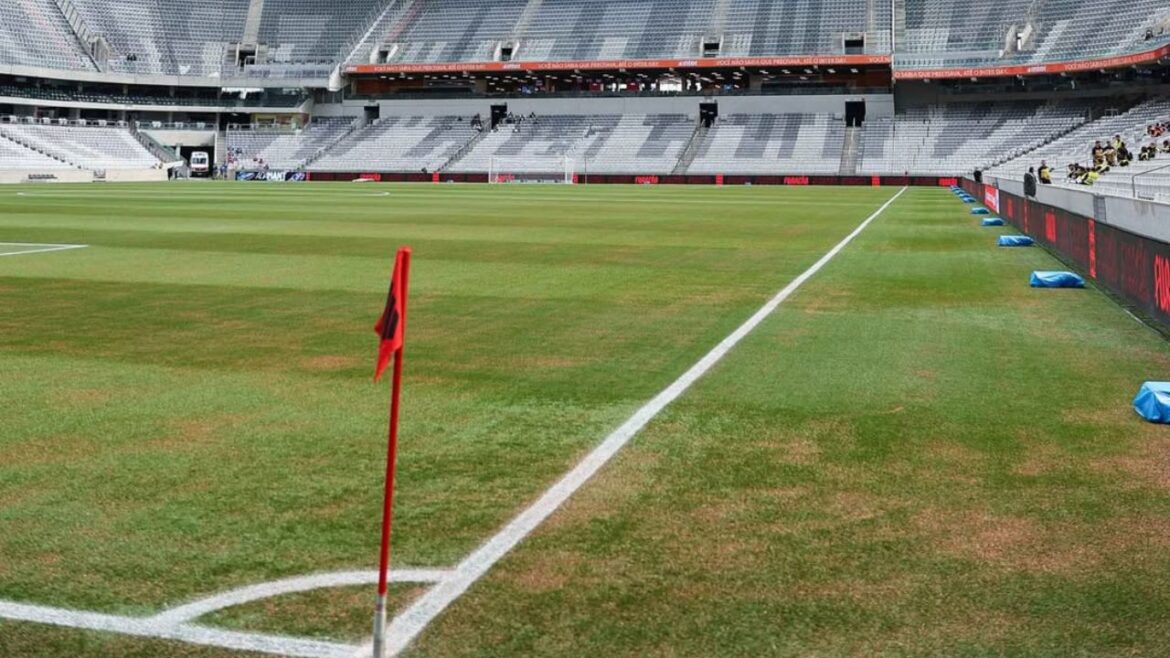 jogadores-do-athletico-estao-insatisfeitos-com-gramado-da-arena-da-baixada