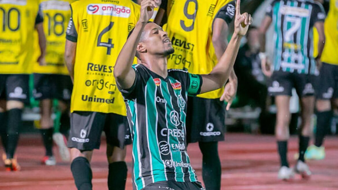 ex-coritiba-e-alvo-do-athletico-aciona-clube-na-justica-e-fica-livre-no-mercado