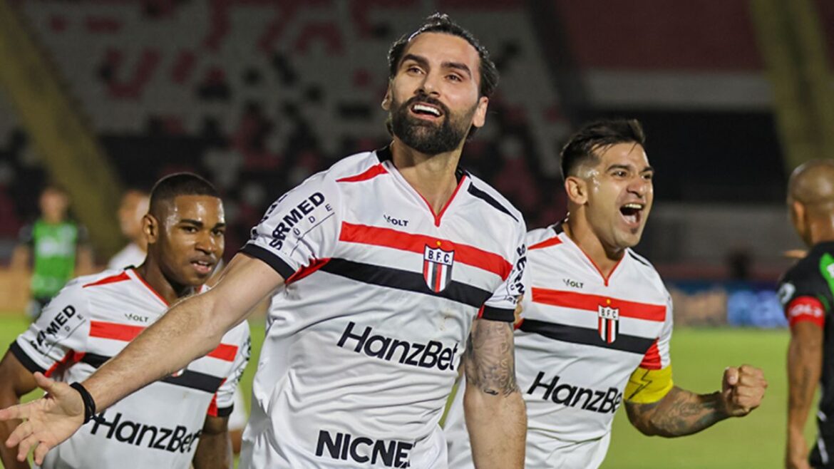ex-atacante-do-coritiba-se-aproxima-de-recorde-da-serie-b