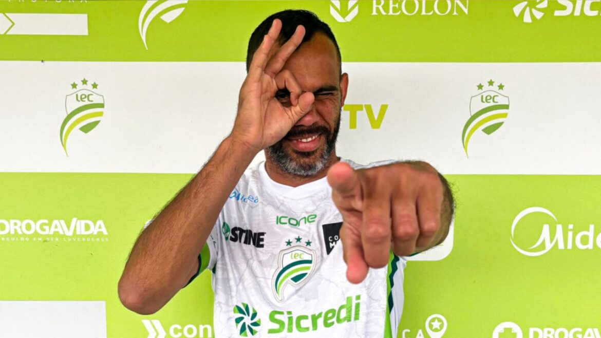 ex-athletico-e-coritiba-acerta-com-novo-clube-apos-sair-do-operario