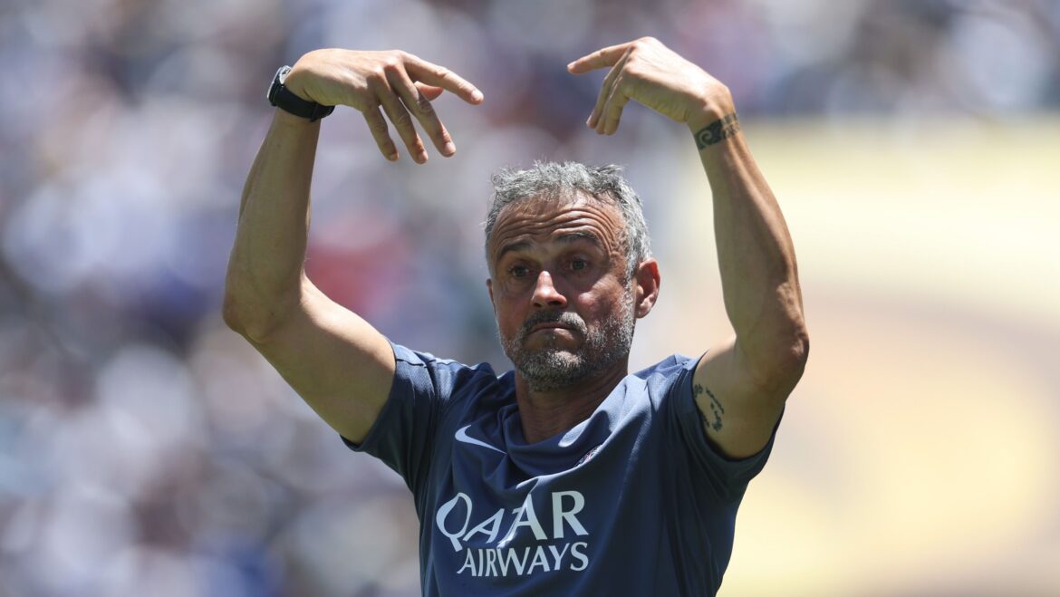 treinador-do-psg,-luis-enrique-faz-treino-inusitado-durante-ferias