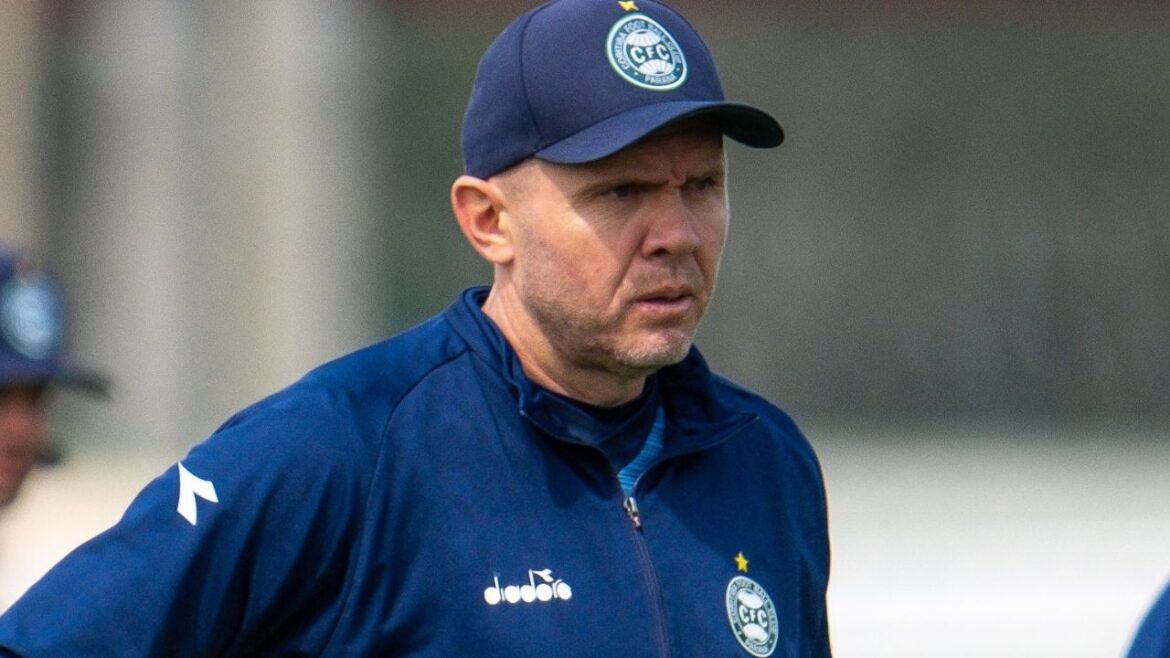 coritiba-rescinde-com-atacante-envolvido-em-polemica