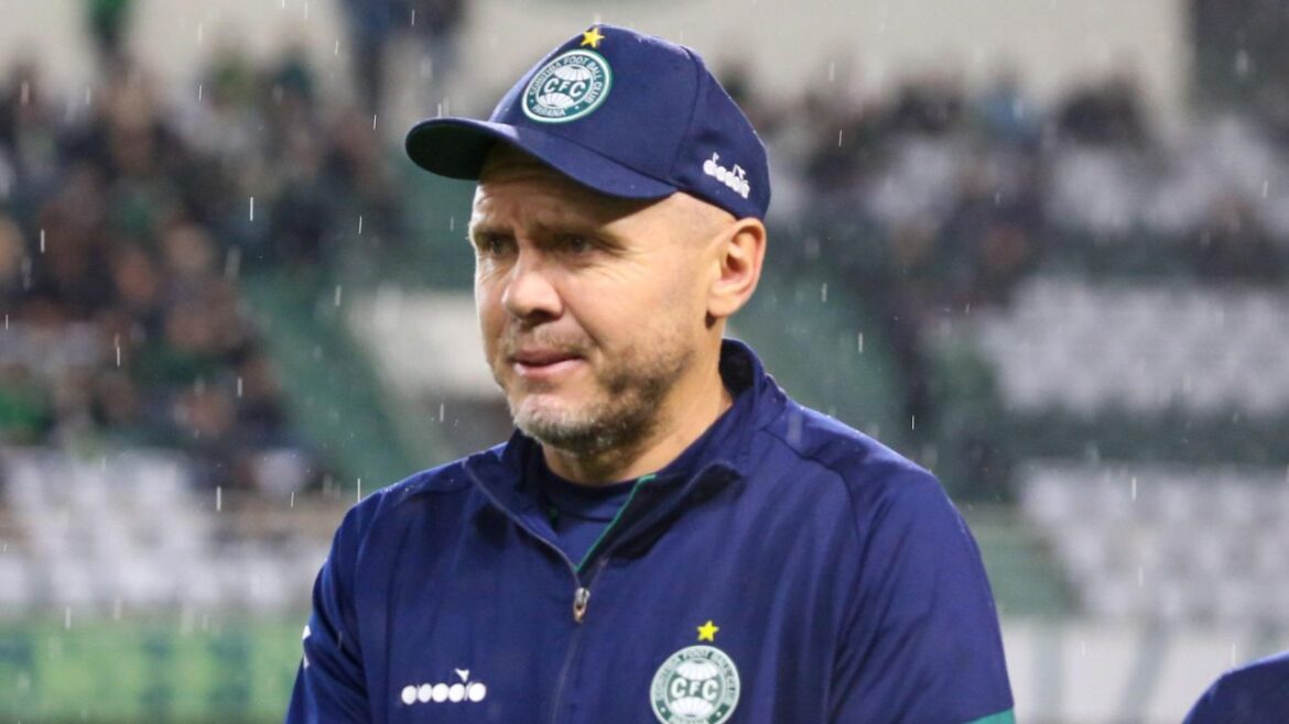 mozart-faz-pedido-a-torcida-do-coritiba-antes-de-‘final’-contra-o-goias