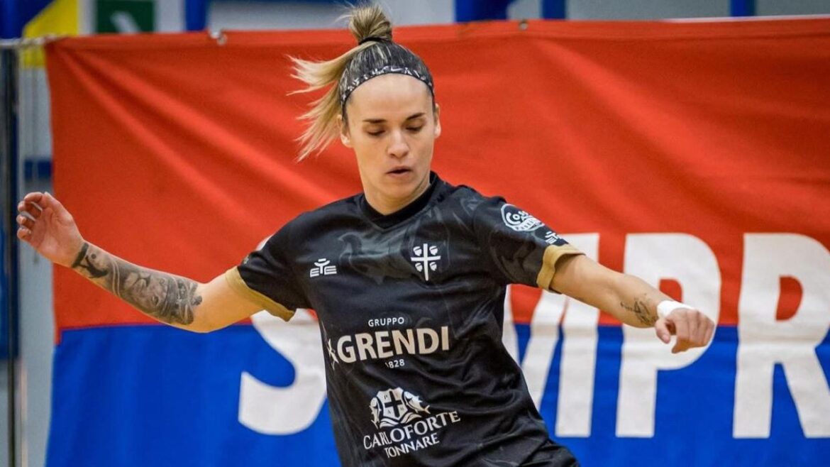 curitibana-transforma-momento-de-dor-em-motivacao-e-brilha-no-futsal-italiano