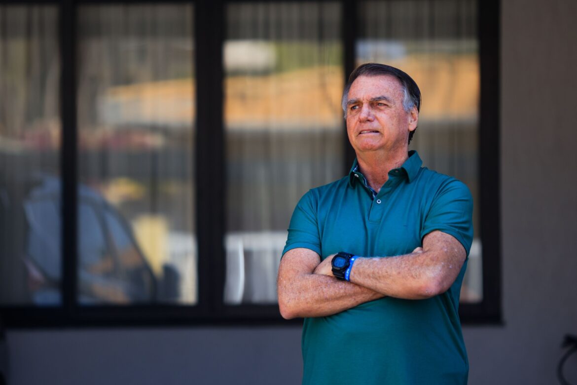bolsonaro-fara-procedimento-neste-domingo-para-remover-pinta
