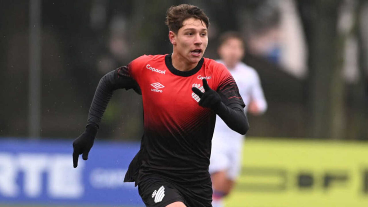 promessa-do-athletico-sofre-lesao-grave-as-vesperas-de-estreia-na-taca-fpf