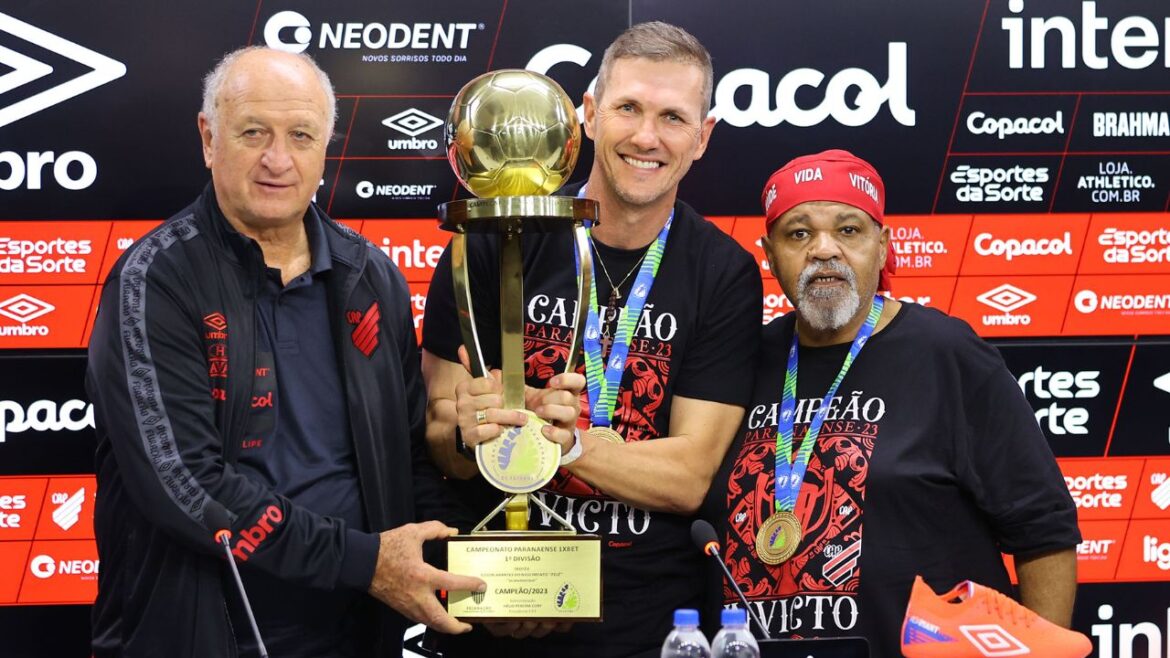athletico-reencontra-tecnico-que-teve-saida-polemica-apos-titulo