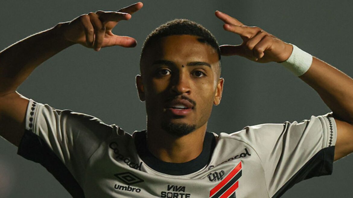 athletico-volta-a-marcar-gol-de-falta-apos-mais-de-um-ano;-relembre