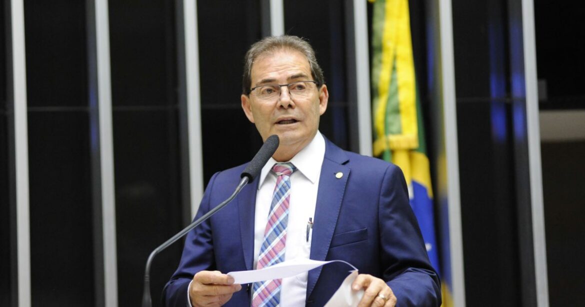 a-espera-de-aceno,-relator-da-anistia-deve-ter-novas-reunioes-nesta-semana
