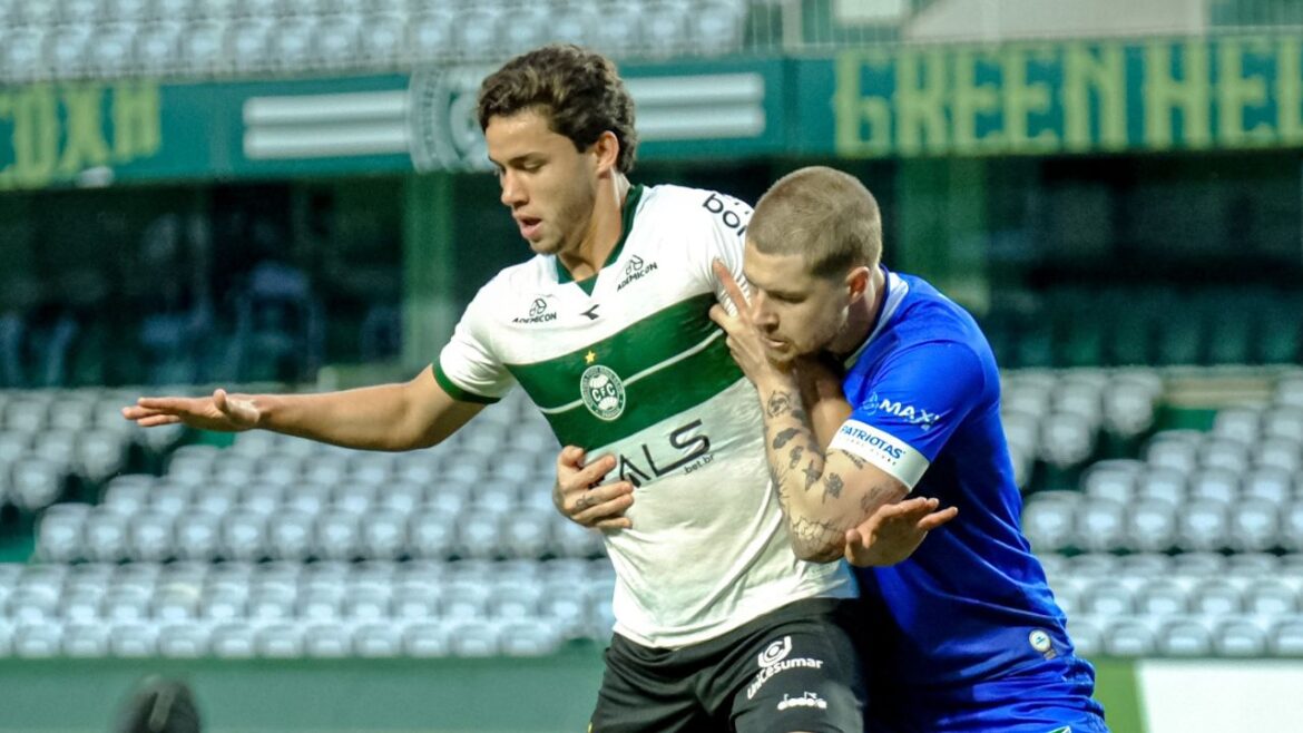 coritiba-frustra-torcida-em-estreia-em-casa-pela-taca-fpf