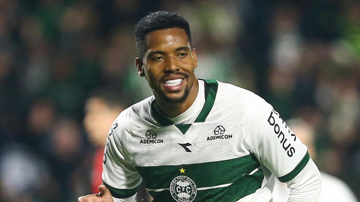 coritiba-volta-a-vencer-no-couto-pereira-e-retoma-lideranca-da-serie-b