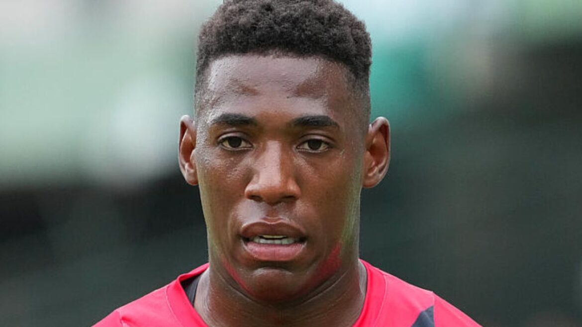 leo-pele-vacila,-vira-vilao-no-athletico-e-torcida-detona