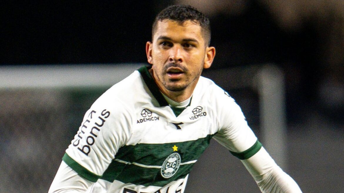 melhor-visitante,-coritiba-encara-o-cuiaba-pela-serie-b;-veja-as-escalacoes