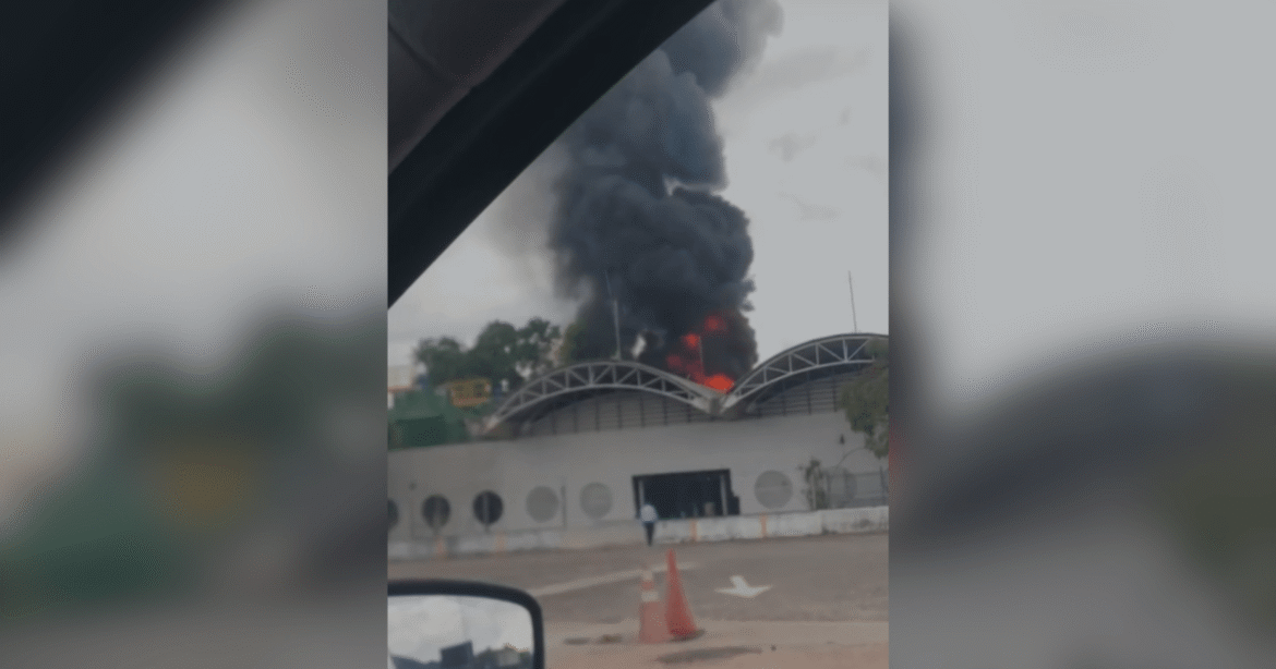 video:-incendio-atinge-proximidades-do-aeroporto-de-belem,-no-para