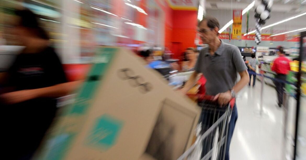 faturamento-do-e-commerce-atinge-r$-4,76-bi-na-black-friday,-diz-pesquisa